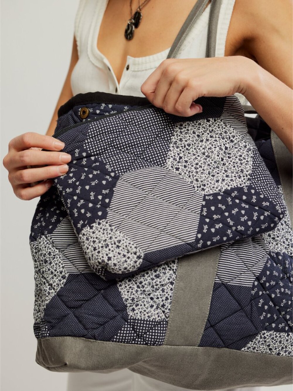 FREE PEOPLE Pippa Patchwork Tote / Blue Combo - Picture 2 of 11